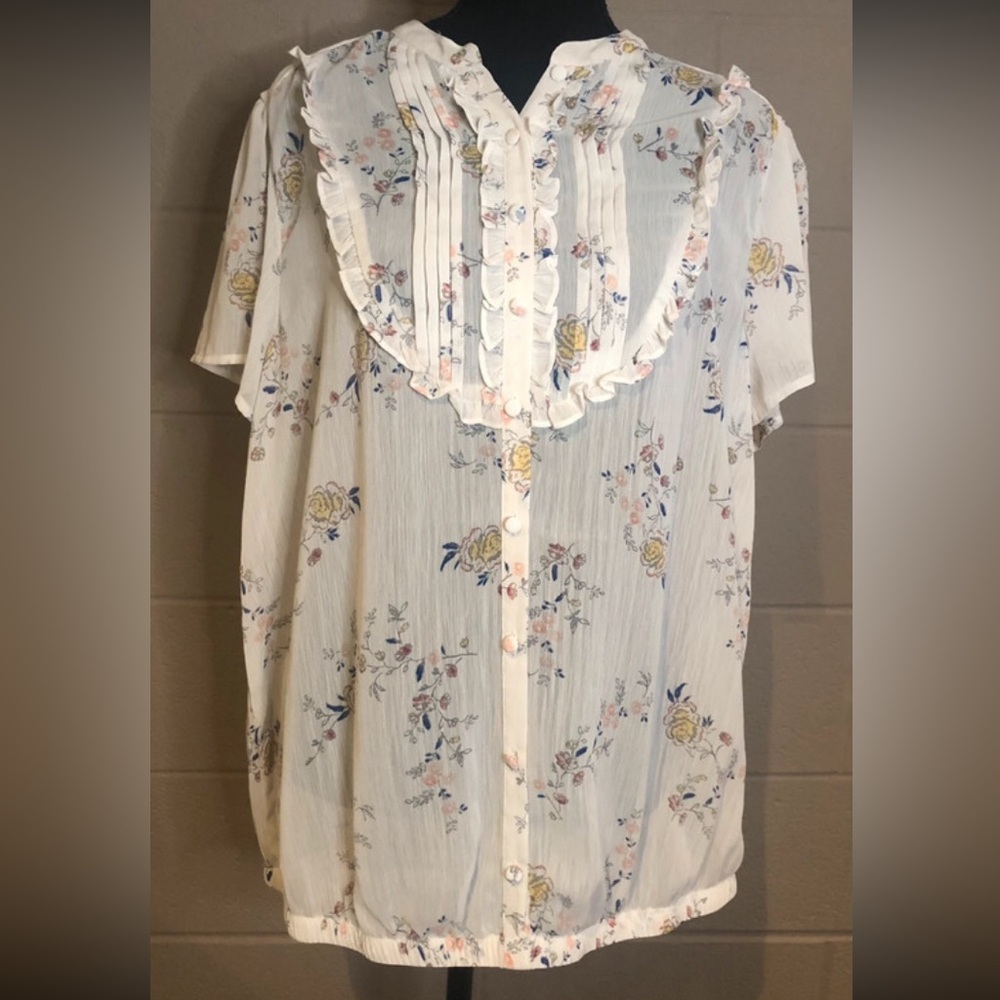Torrid floral blouse size 1